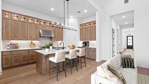 Kitchen/Entry