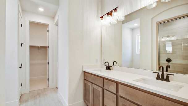 Flex Gen Suite Bathroom