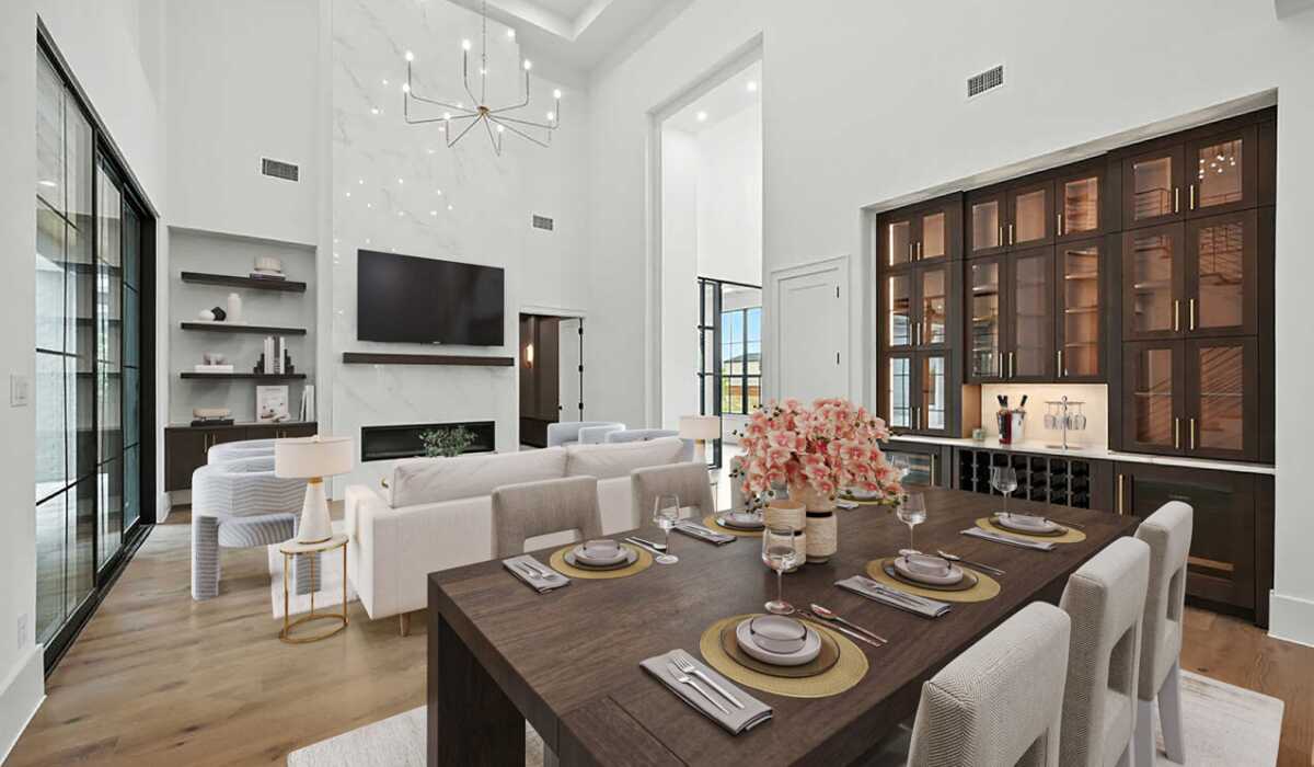 Family Room/Dining Room