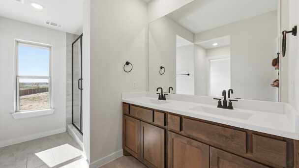 Flex Gen Suite Bathroom
