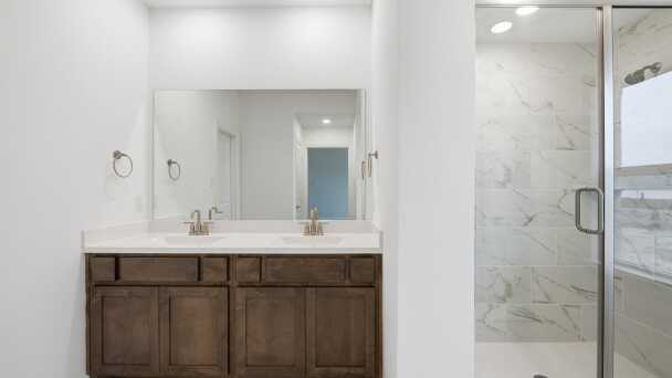 Flex Gen Suite Bathroom