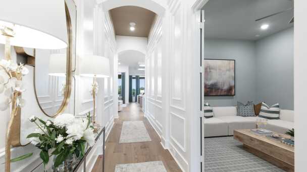 Entry/Entertainment Room