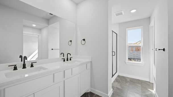 Flex Gen Suite Bathroom