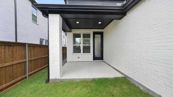 Patio/Backyard