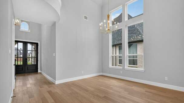 Entry/Dining Room