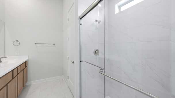Flex Gen Suite Bathroom