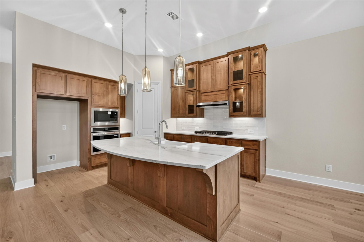 Chesterfield G at 2814 Cedar Ridge, Sherman, Texas: photo 2