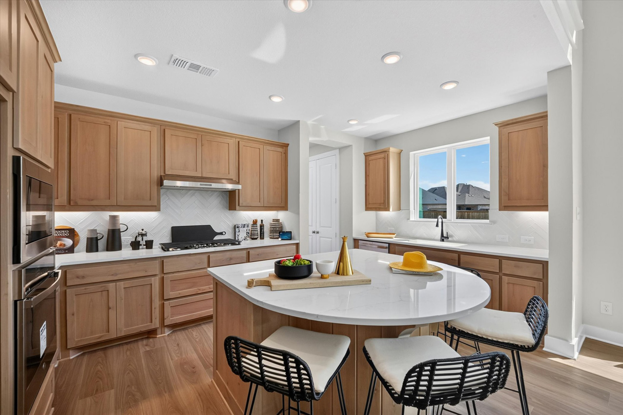 London at 2090 Cuellar Way, Van Alstyne, Texas: photo 3