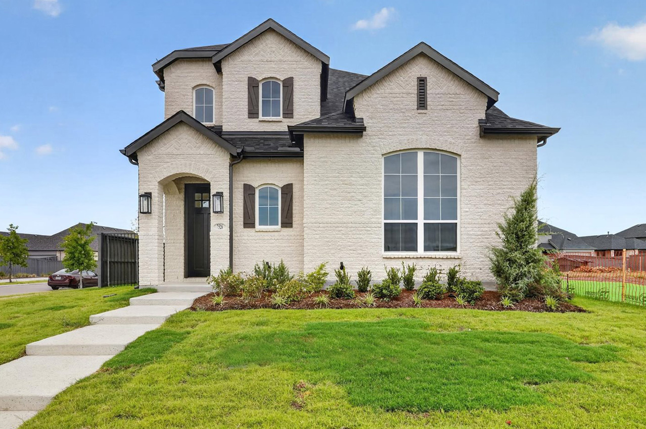 London at 7526 Epiphany Way, Venus, Texas