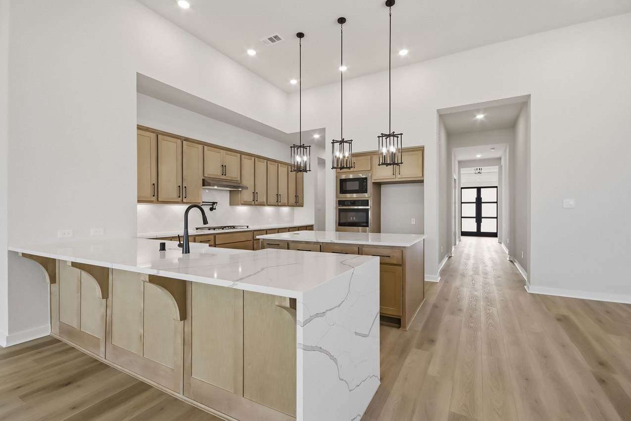Bradford at 4004 Prairie Sky Court, Aubrey, Texas: photo 2
