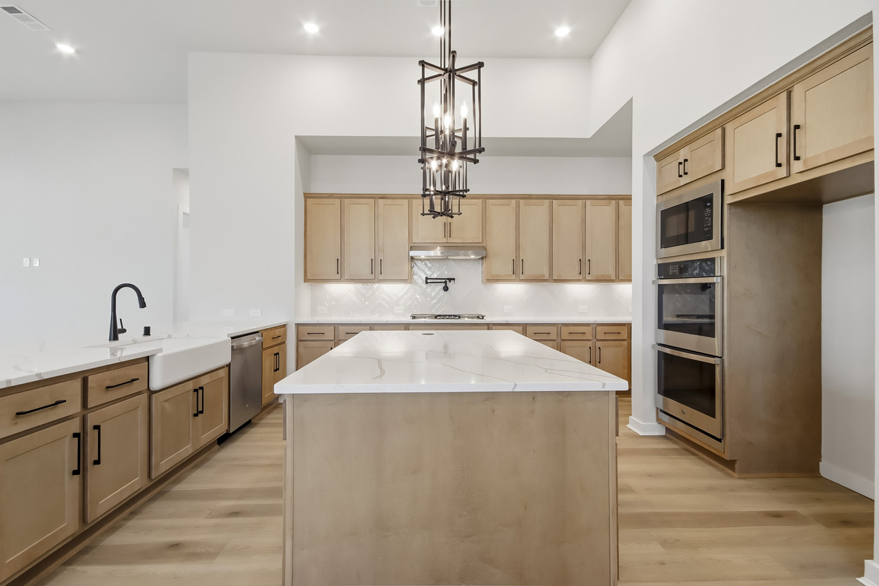 Bradford at 4004 Prairie Sky Court, Aubrey, Texas: photo 3