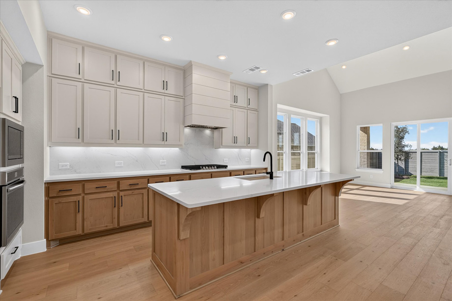 Cambridge at 1304 Periwinkle Drive, Celina, Texas: photo 2