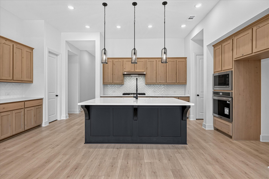 Birchwood at 2019 Benedetto Way, McLendon-Chisholm, Texas: photo 2