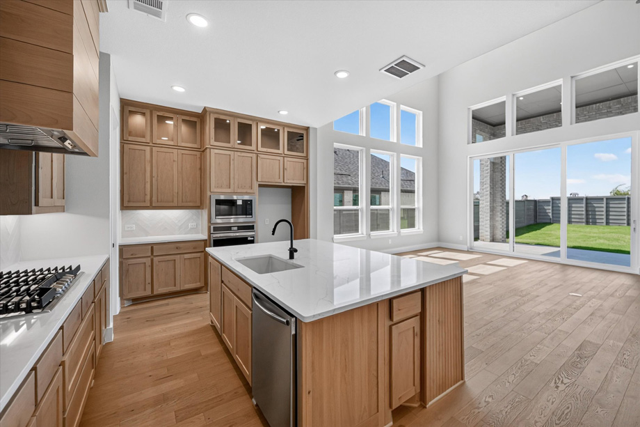 Layton at 2220 Atlas Drive, Celina, Texas: photo 3