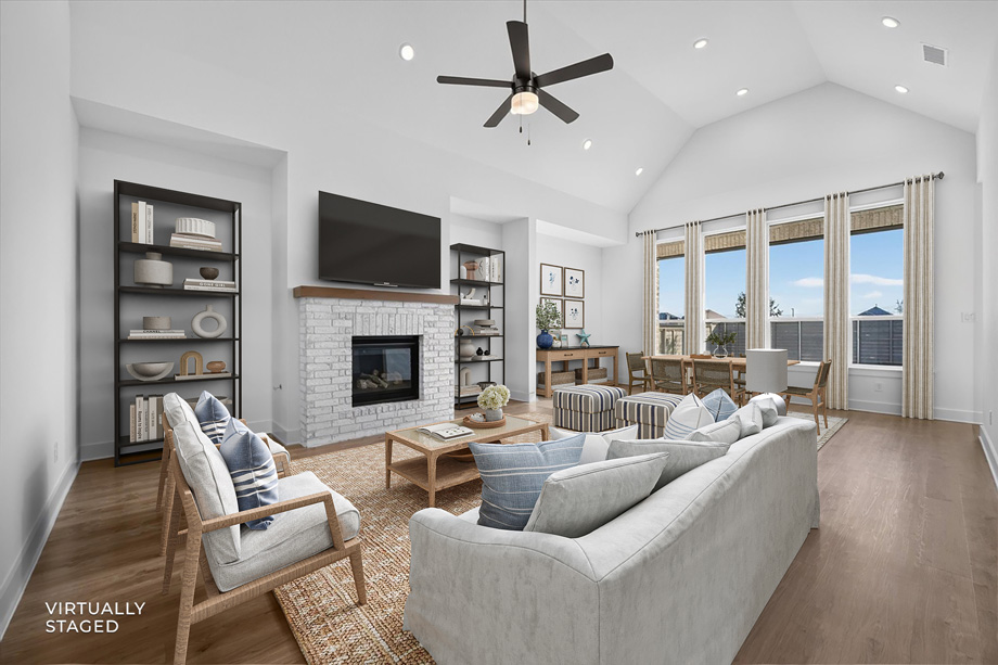 Surrey at 9820 Oak Glade Drive, Denton, Texas: photo 2
