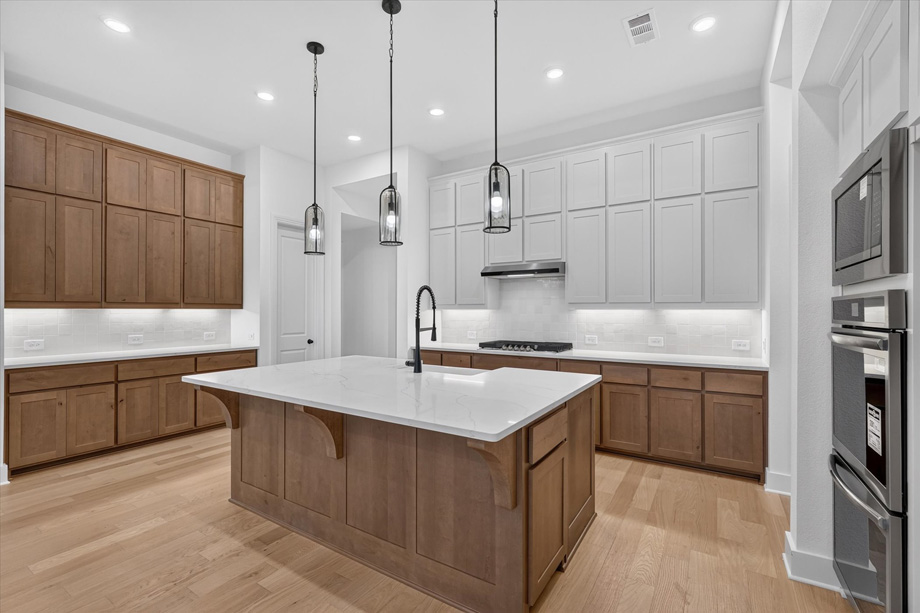 Birchwood at 2051 Benedetto Way, McLendon-Chisholm, Texas: photo 2