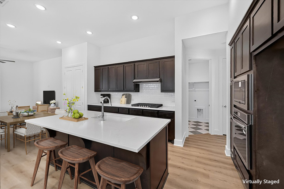 Grayson at 1653 Cornwall Avenue, Fort Worth, Texas: photo 2